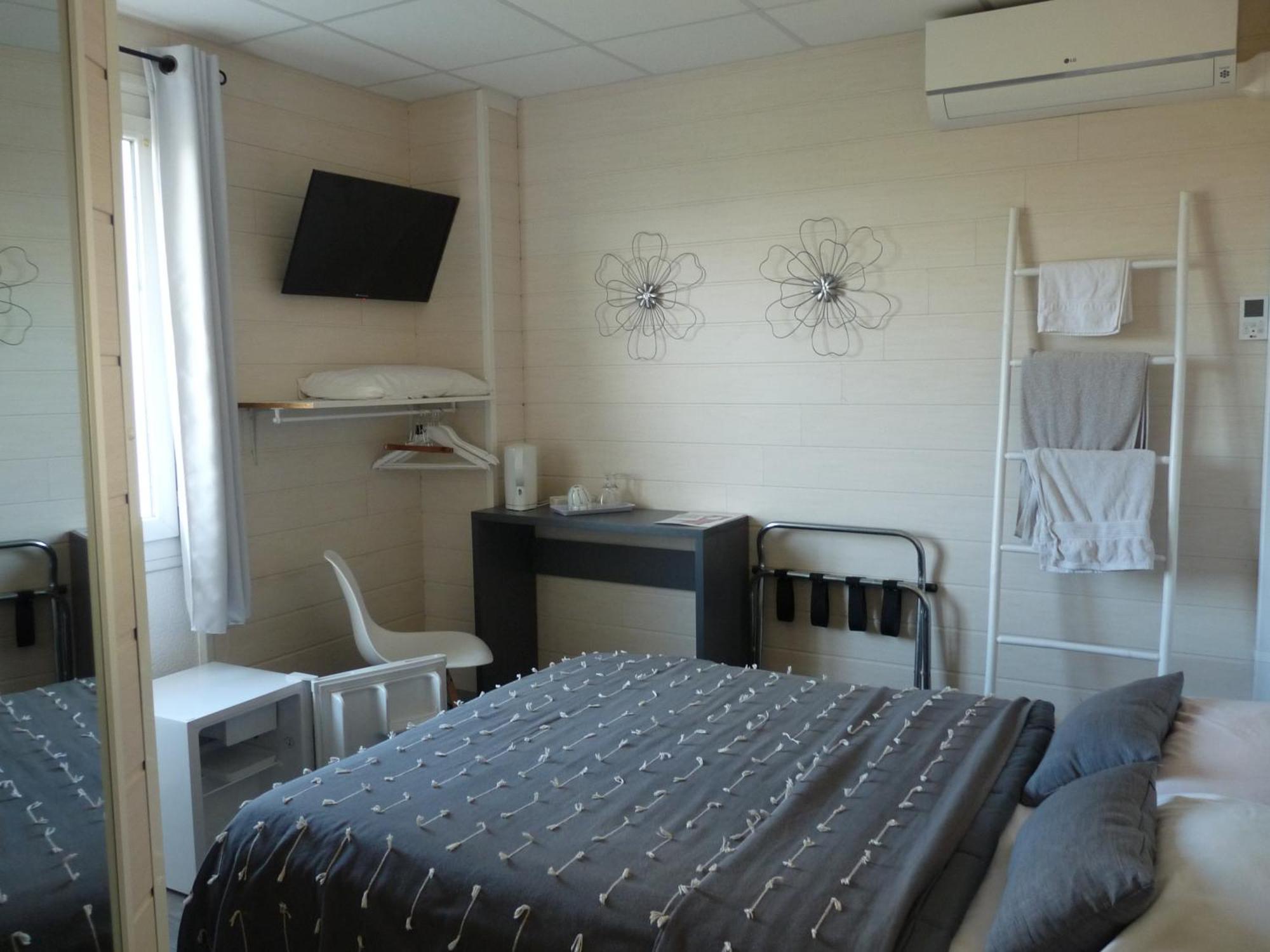 Les Chambres De La Gare Noyers-sur-Cher Exterior foto