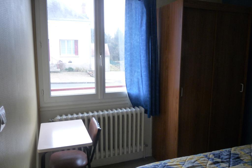 Les Chambres De La Gare Noyers-sur-Cher Habitación foto